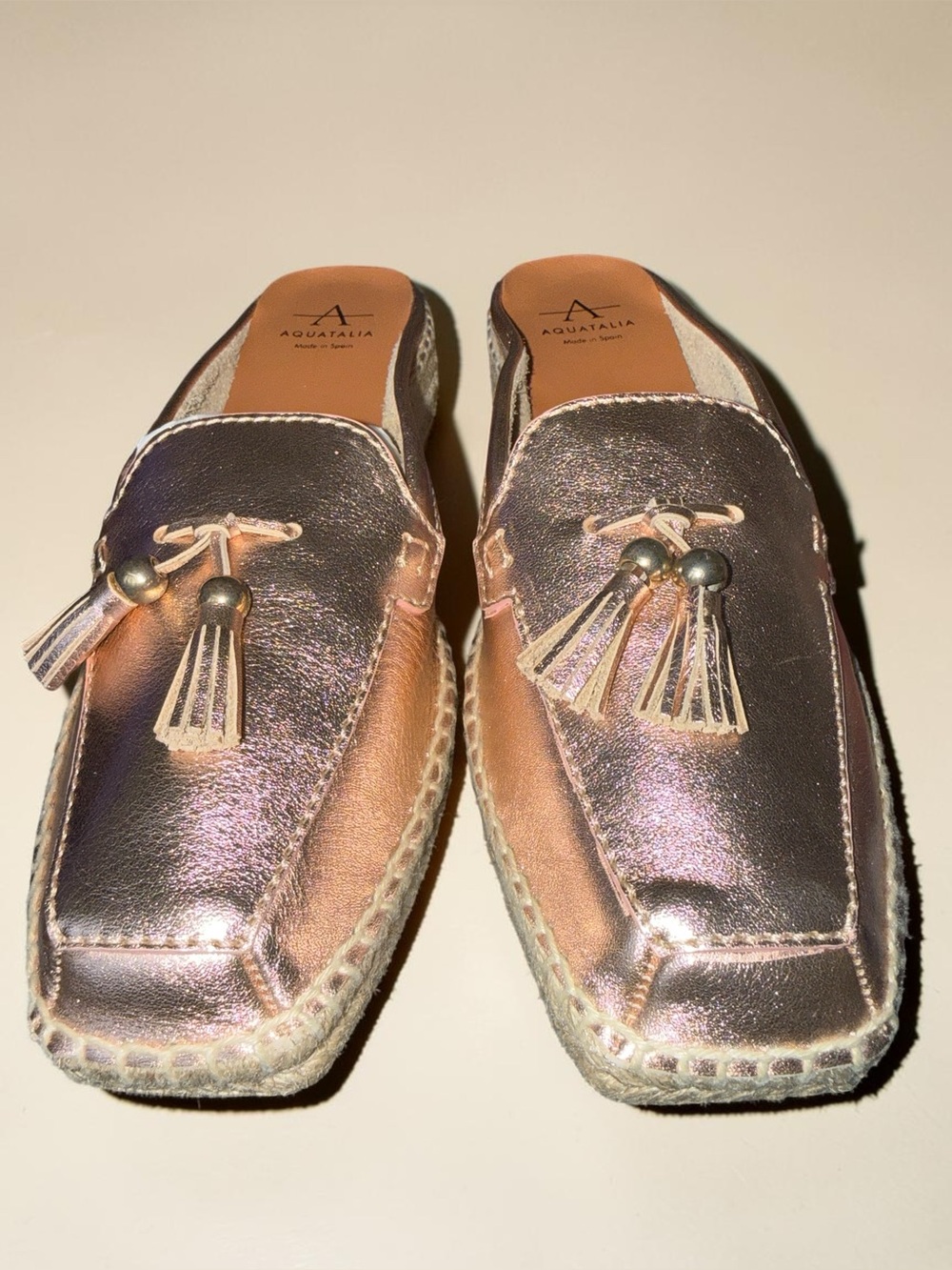 Aquatalia Rose Gold Vienna Mule, with Tassels, Size 8 New With Box